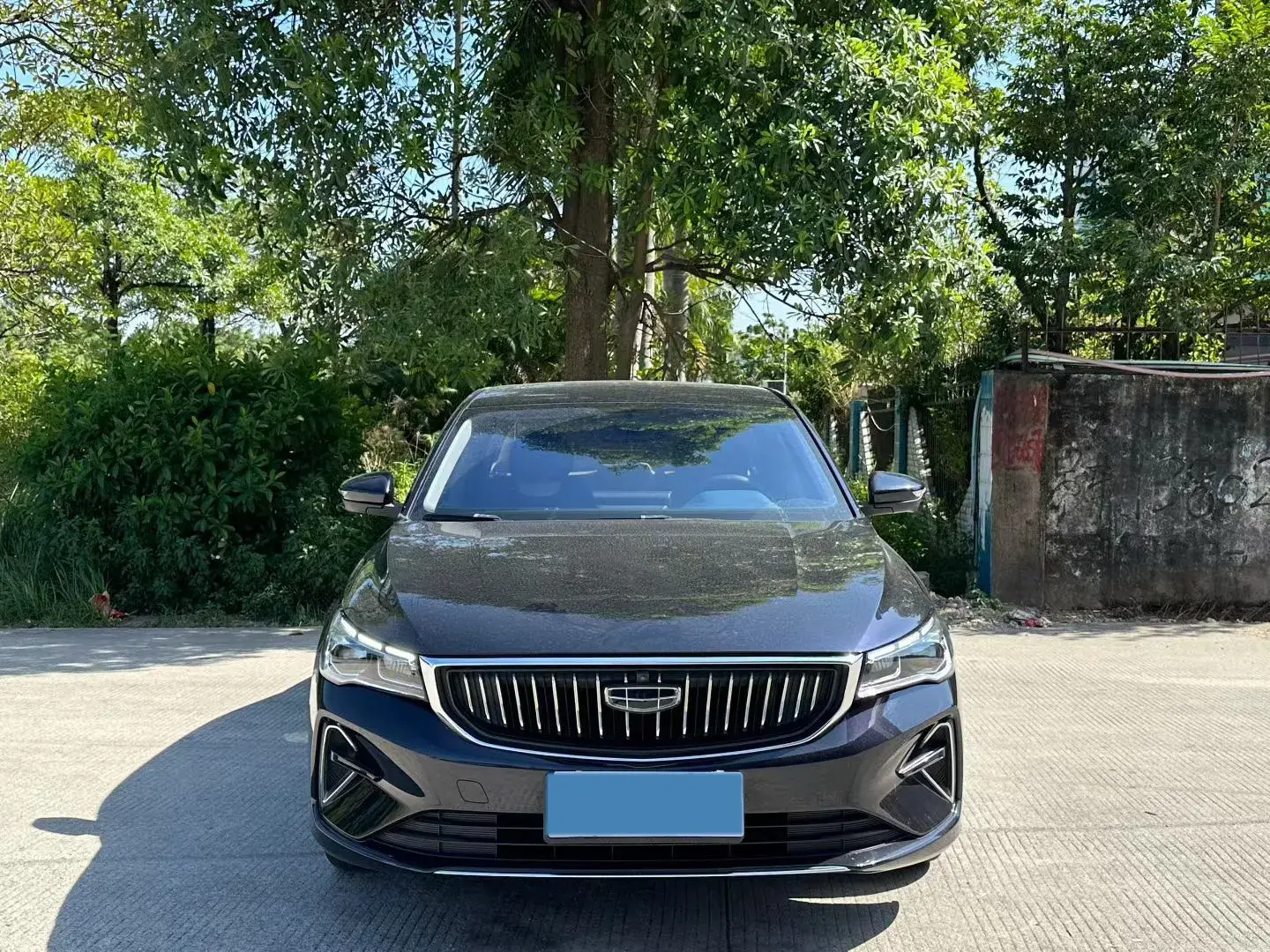 2022 GEELY EMGRAND thumbnail 2