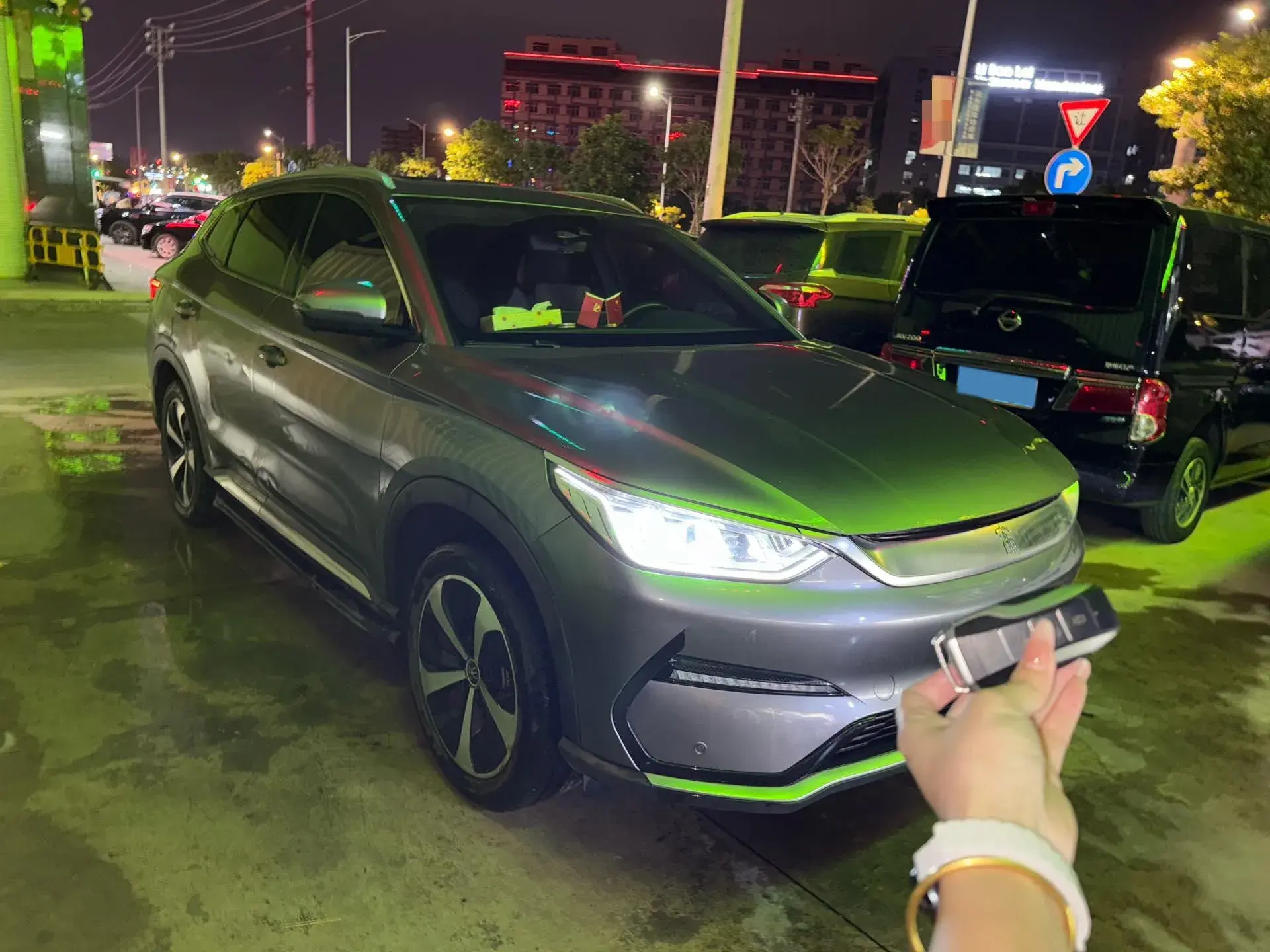 2021 BYD SONG thumbnail 2