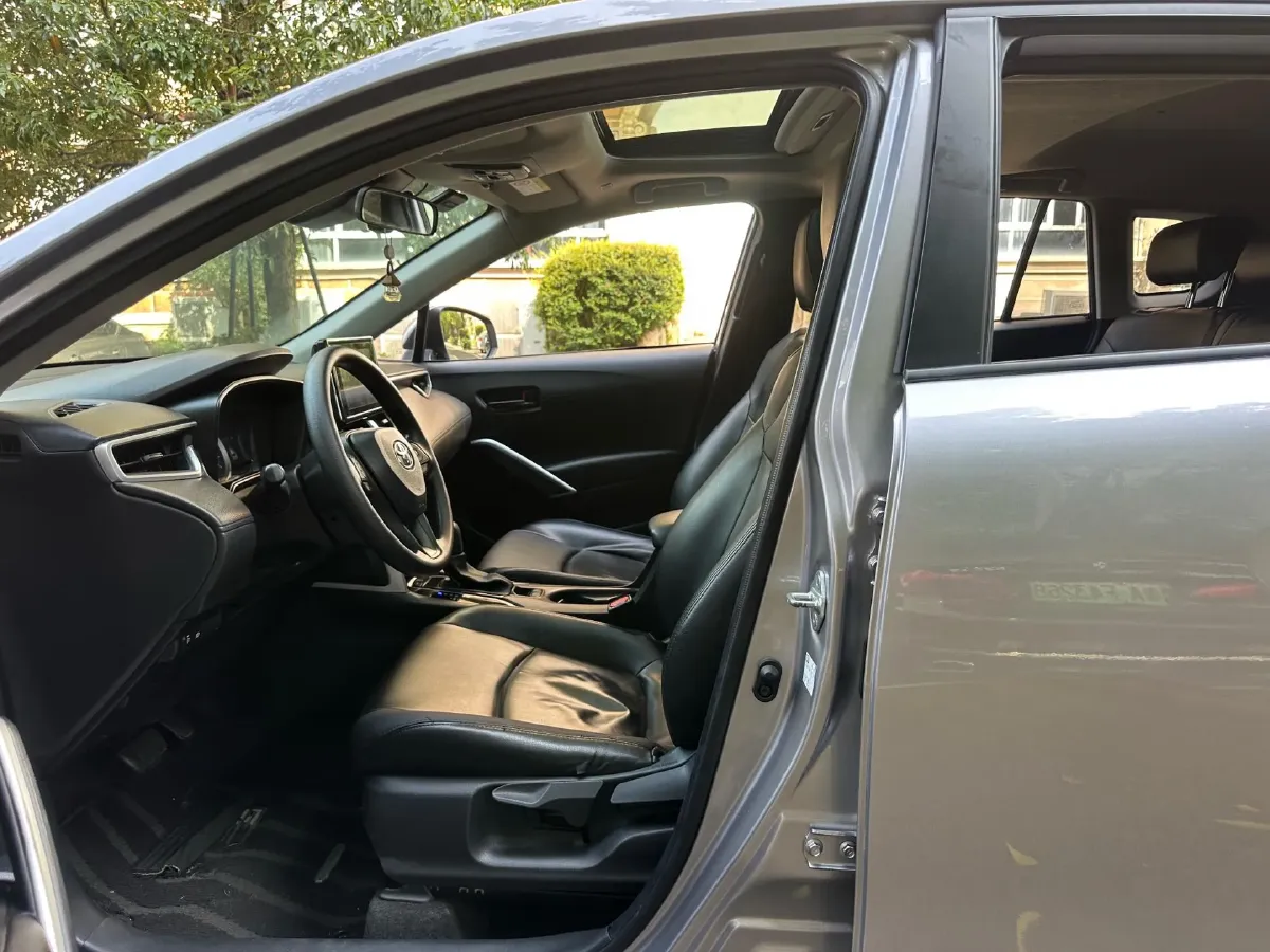 2022 Toyota Corolla Cross 2.0L 171HP L4 CVT,autocango,china used car exporter,china ev exporter,chinese used car exporter,chinese used ev exporter