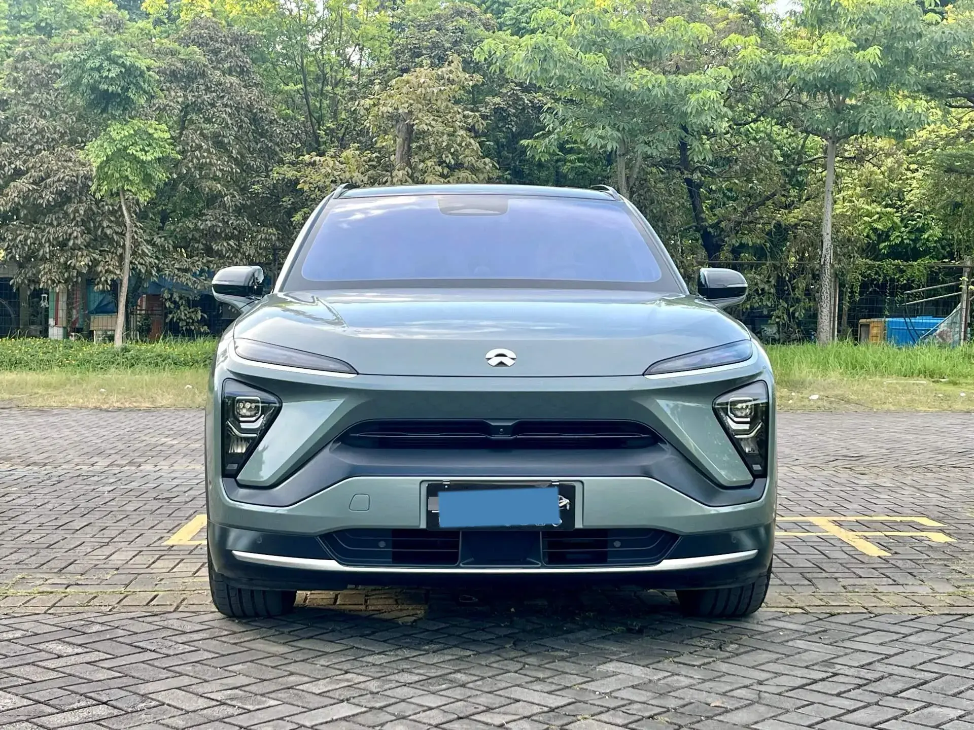 2020 NIO EC6 thumbnail 2