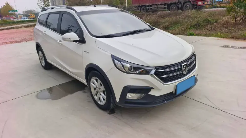 2018 VOLKSWAGEN SAGITAR thumbnail 2