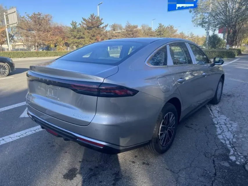 2025 Geely Galaxy Starshine 6 1.5L 112HP L4 1DHT PHEV,autocango,china used car exporter,china ev exporter,chinese used car exporter,chinese used ev exporter