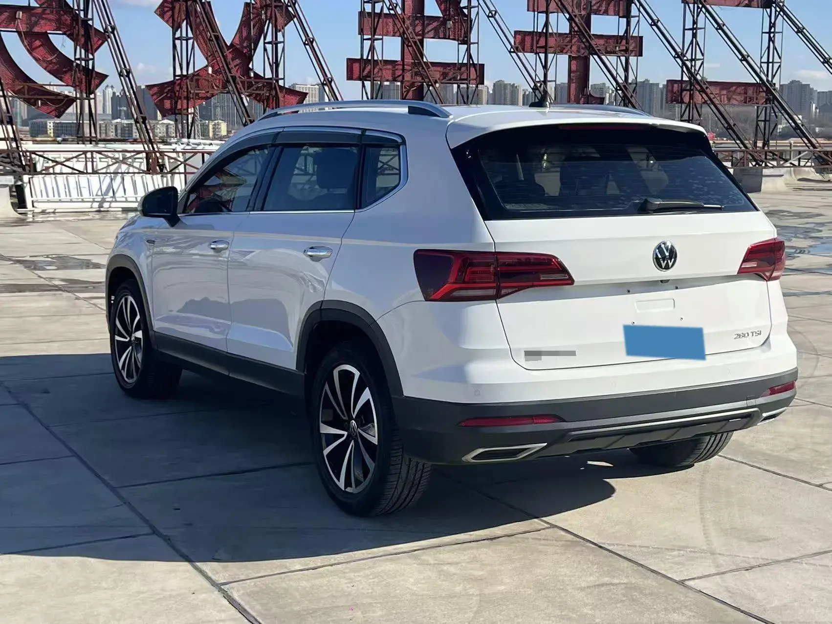 2021 VOLKSWAGEN THARU thumbnail 3