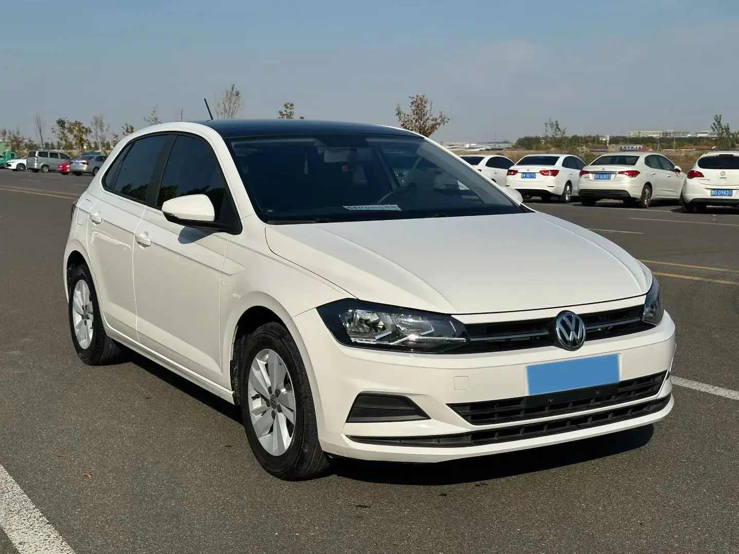 2019 VOLKSWAGEN POLO thumbnail 2