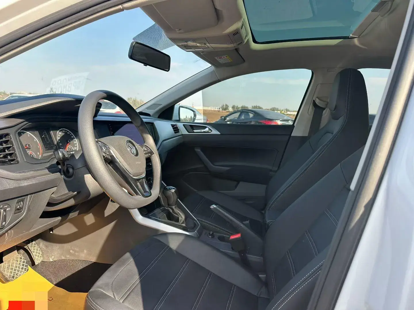 2019 VOLKSWAGEN POLO thumbnail 4