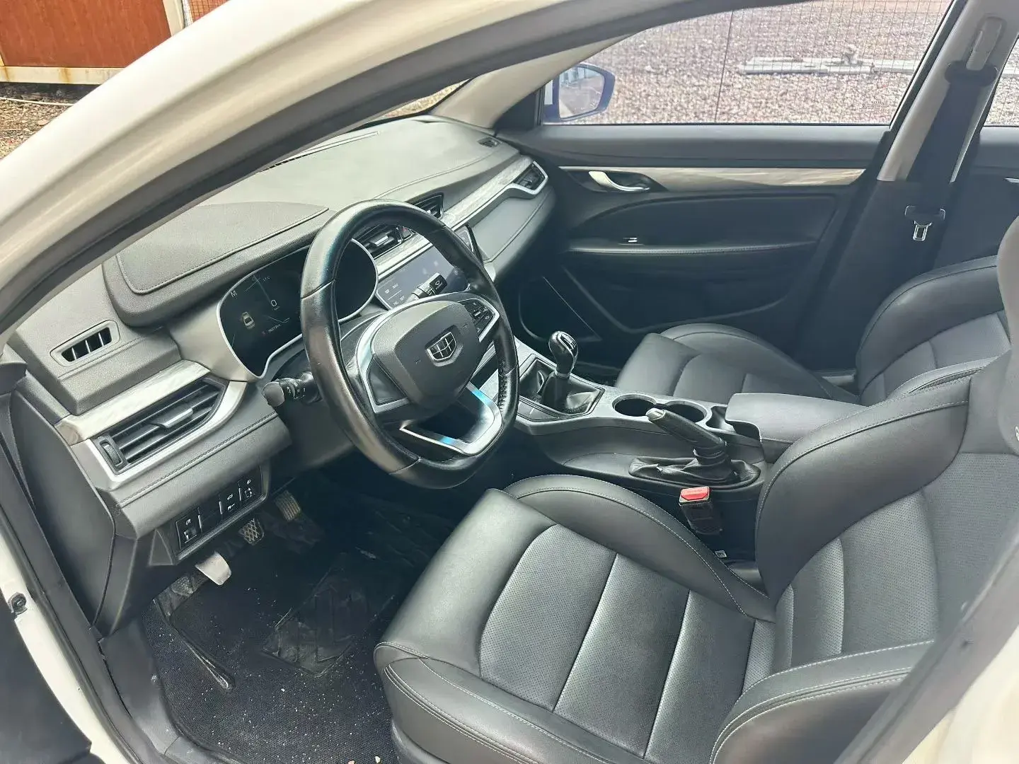 2019 GEELY EMGRAND thumbnail 4