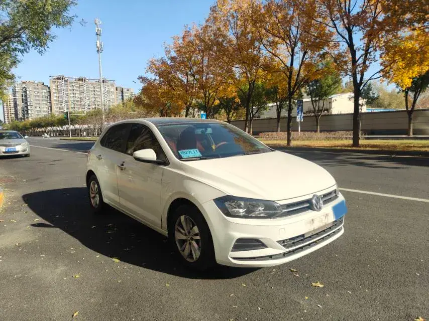 2019 VOLKSWAGEN POLO thumbnail 2