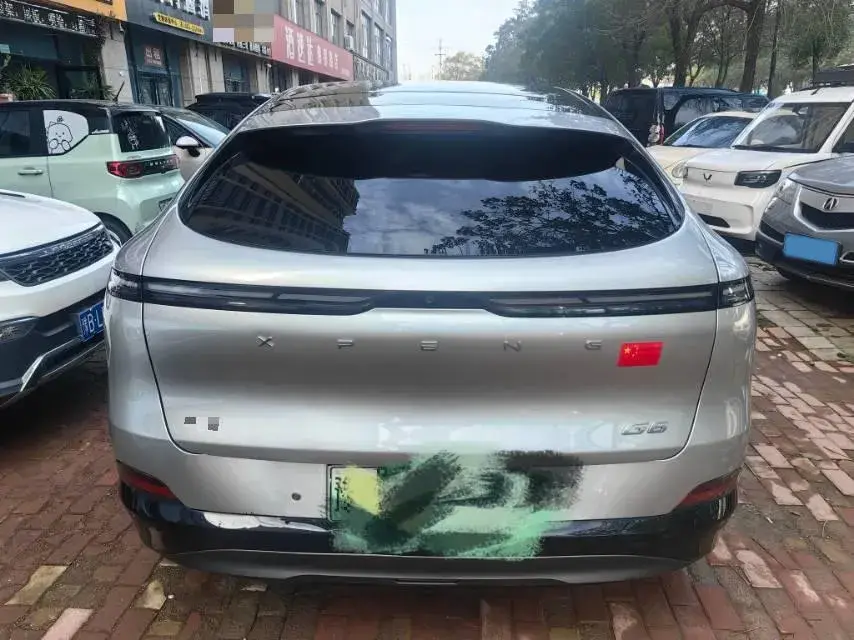 2023 XPENG G6 thumbnail 4