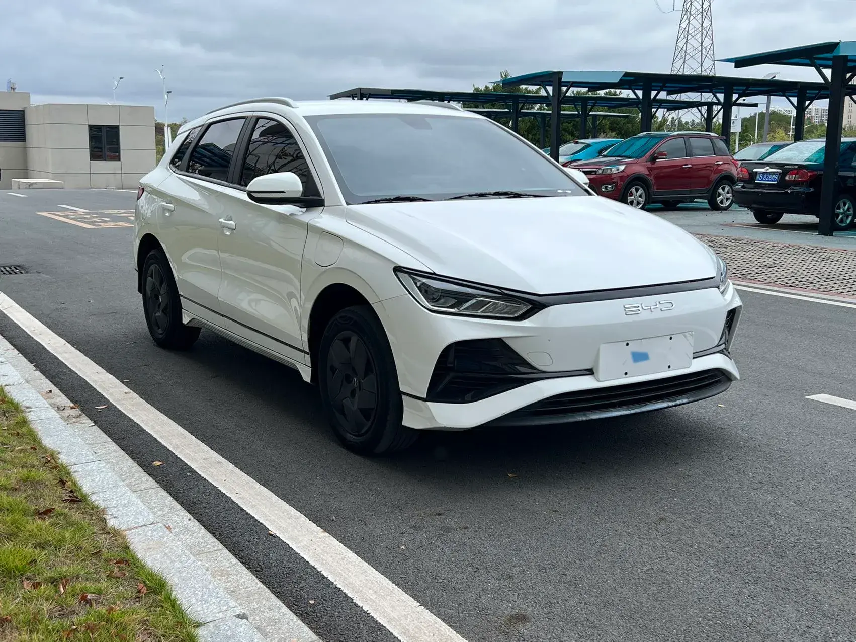 2023 BYD YUAN thumbnail 3