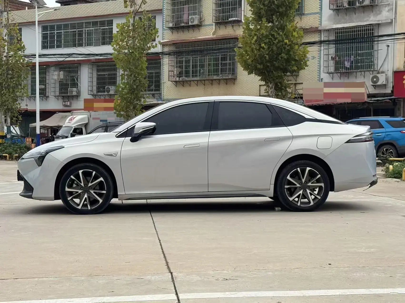 2022 AION S thumbnail 4