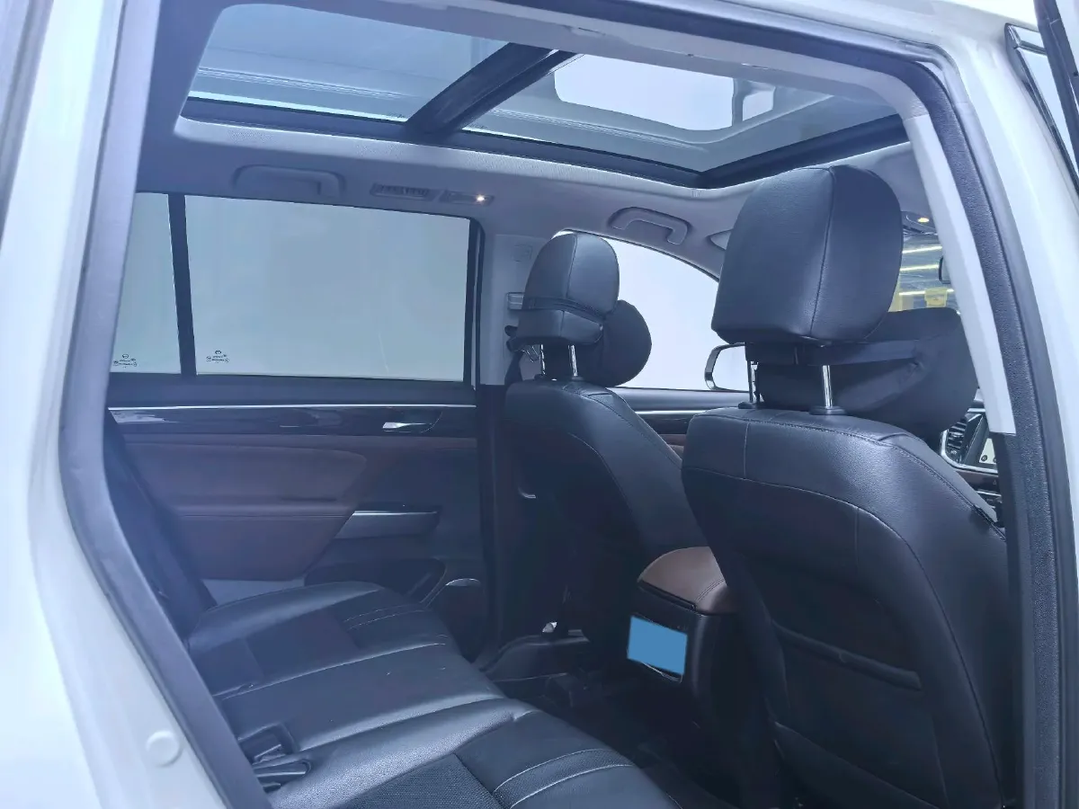 2017 GAC Trumpchi GS8 2.0T 201HP L4 6AT,autocango,china used car exporter,china ev exporter,chinese used car exporter,chinese used ev exporter