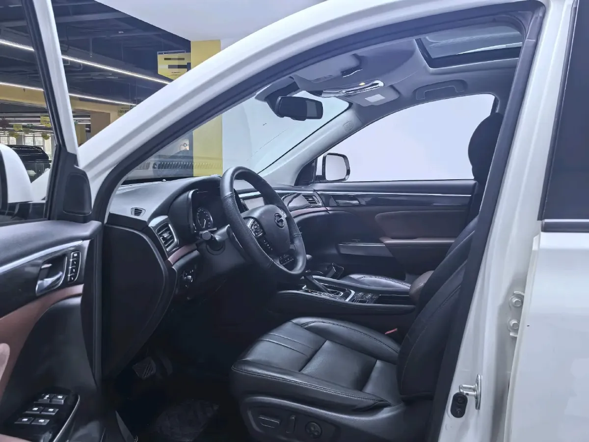 2017 GAC Trumpchi GS8 2.0T 201HP L4 6AT,autocango,china used car exporter,china ev exporter,chinese used car exporter,chinese used ev exporter