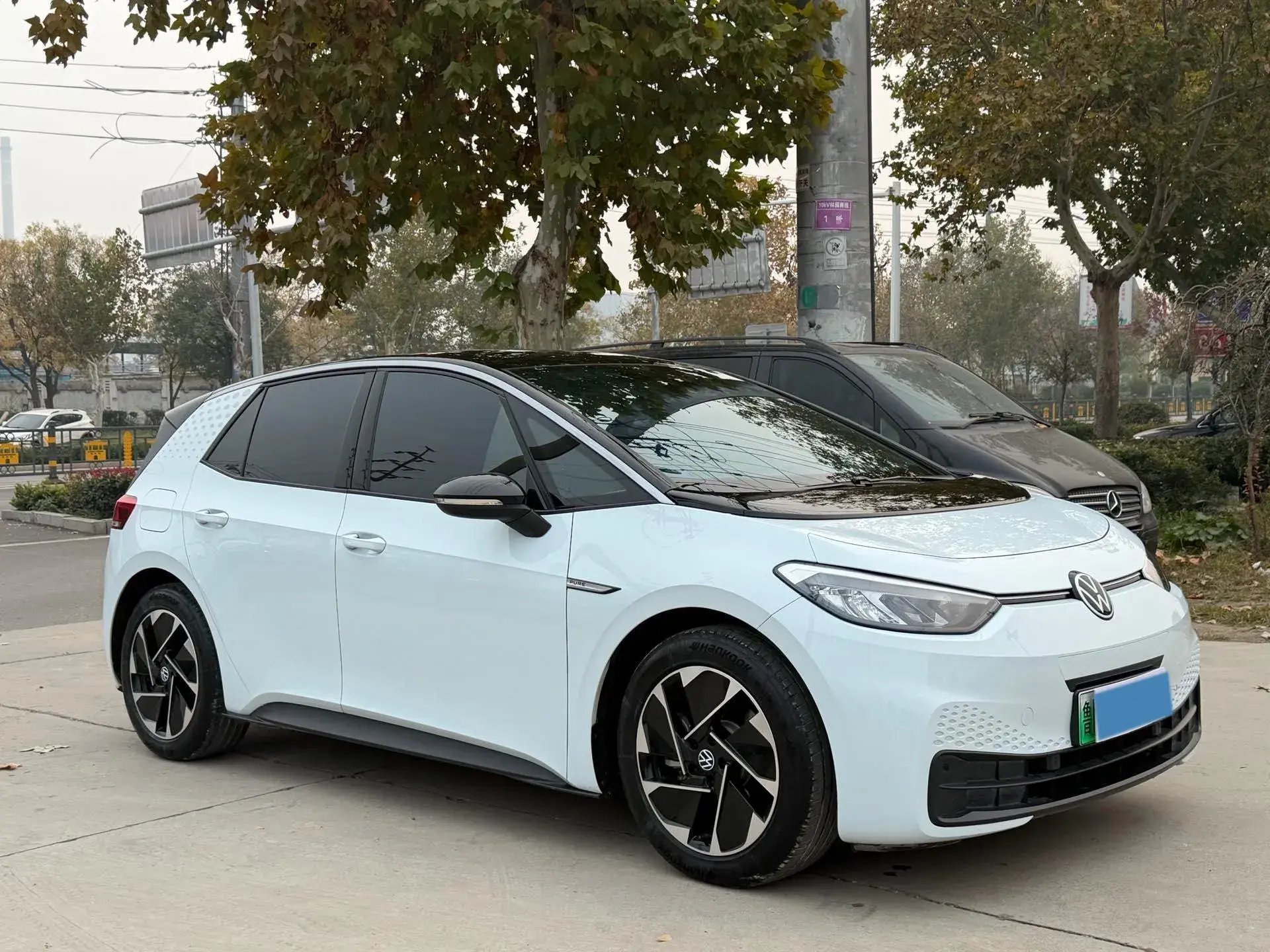 2023 VOLKSWAGEN ID.3 thumbnail 2