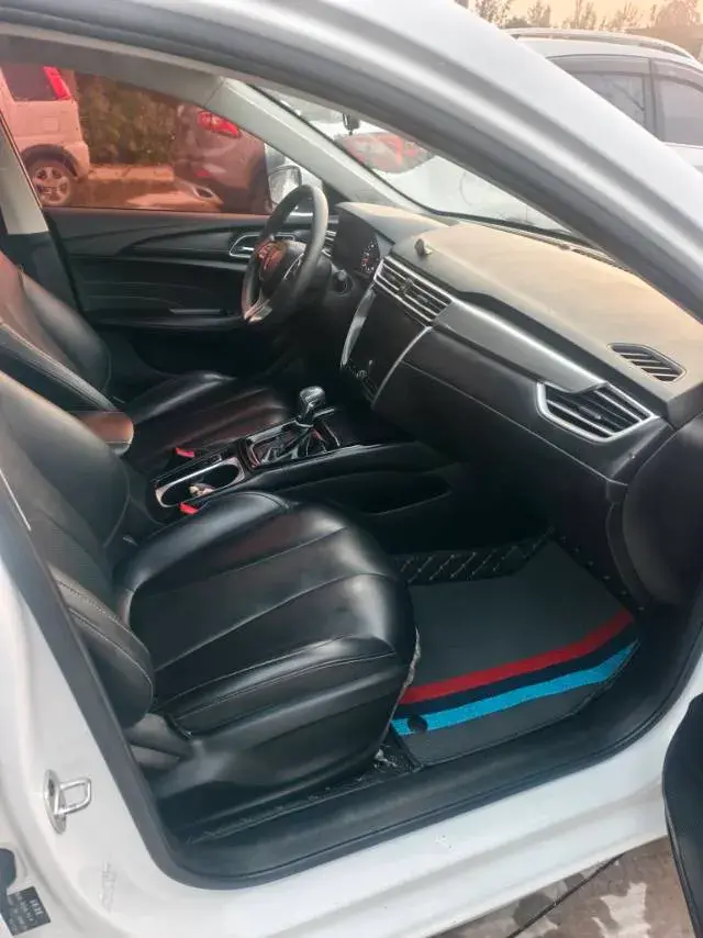 2019 ROEWE I5 thumbnail 4