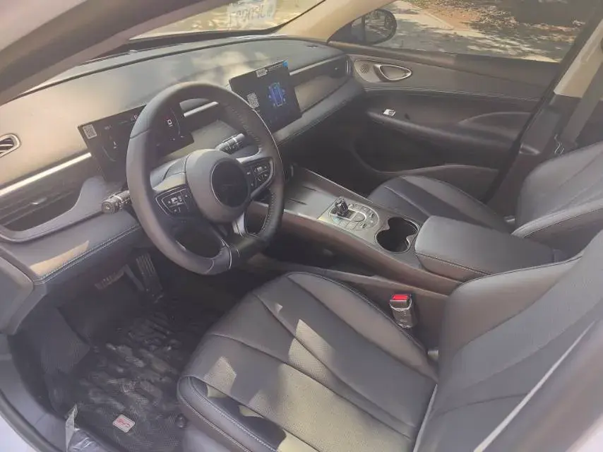 2025 BYD SEAL05 thumbnail 4