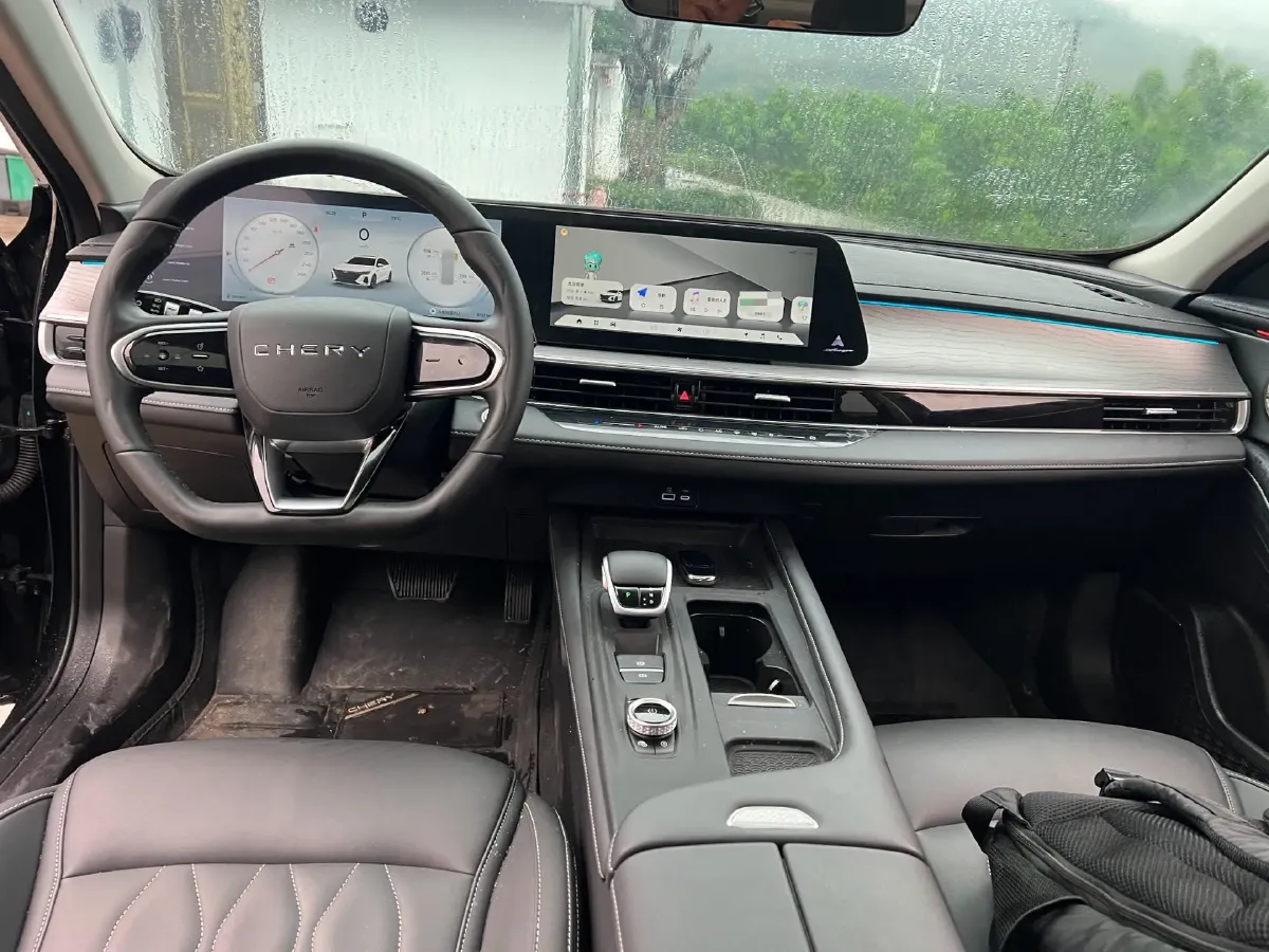 2025 Chery Arrizo 8 1.6T 197HP L4 7DCT,autocango,china used car exporter,china ev exporter,chinese used car exporter,chinese used ev exporter