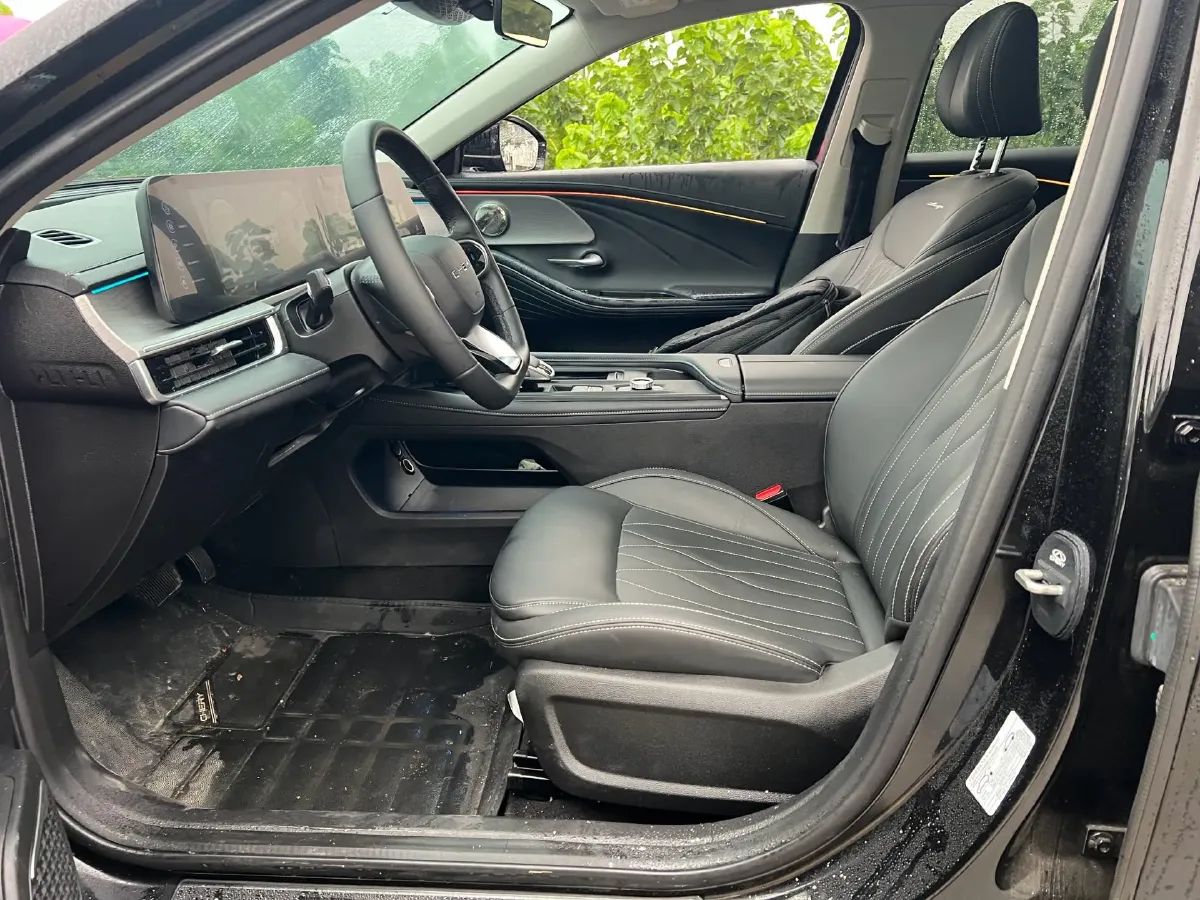 2025 Chery Arrizo 8 1.6T 197HP L4 7DCT,autocango,china used car exporter,china ev exporter,chinese used car exporter,chinese used ev exporter