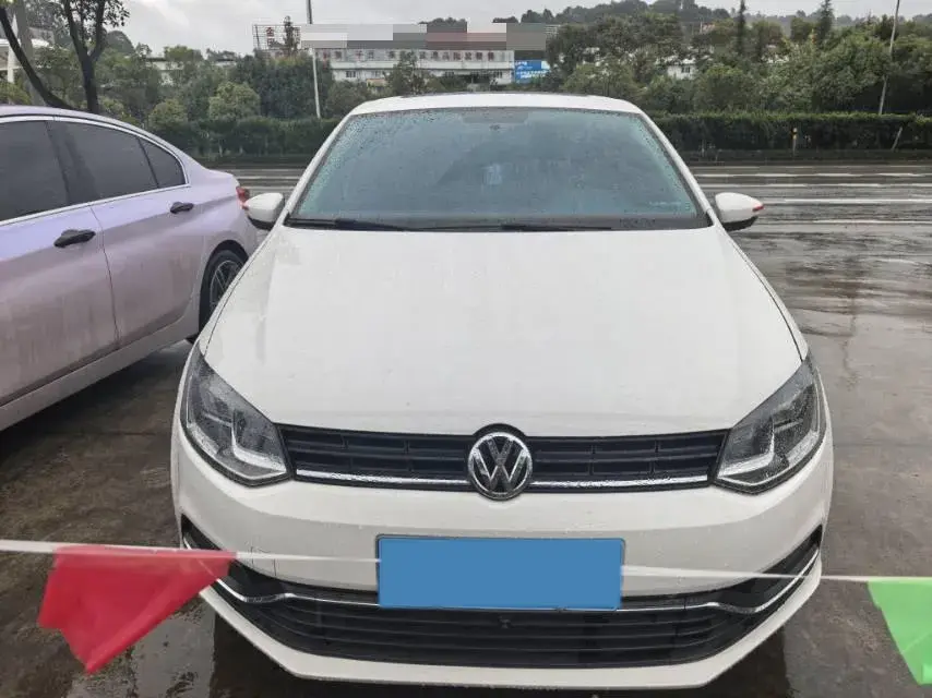 2018 VOLKSWAGEN POLO thumbnail 2