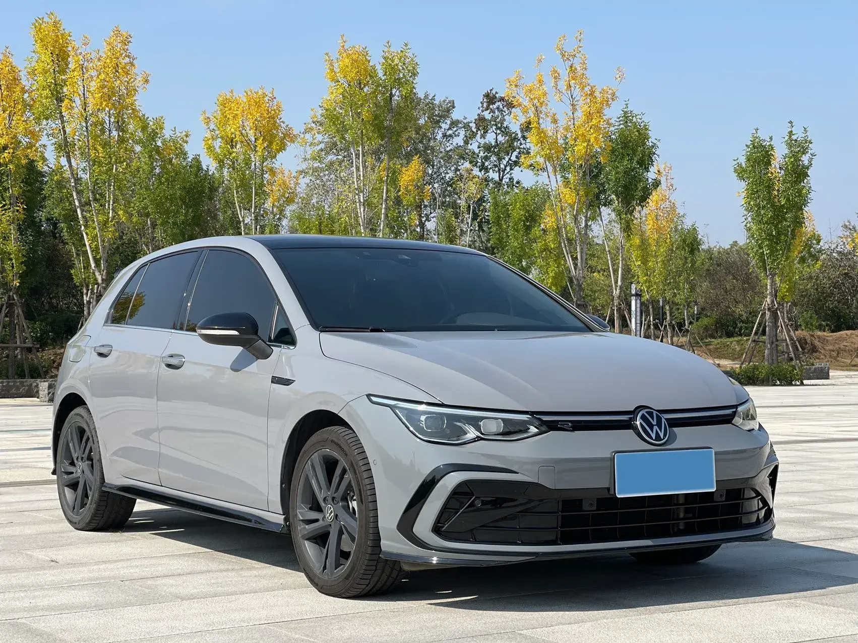 2021 VOLKSWAGEN GOLF thumbnail 3