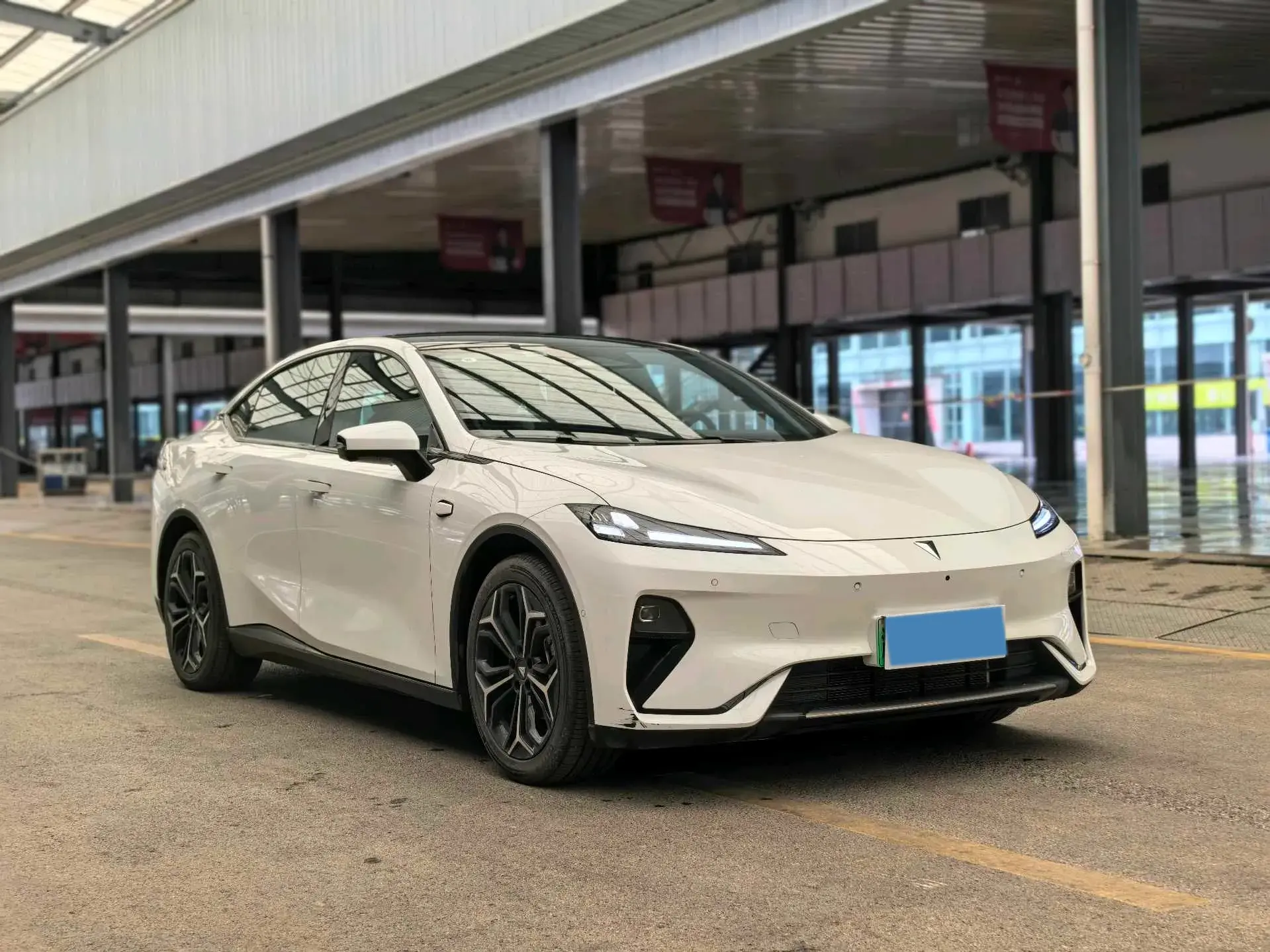 2024 DEEPAL L07 thumbnail 3