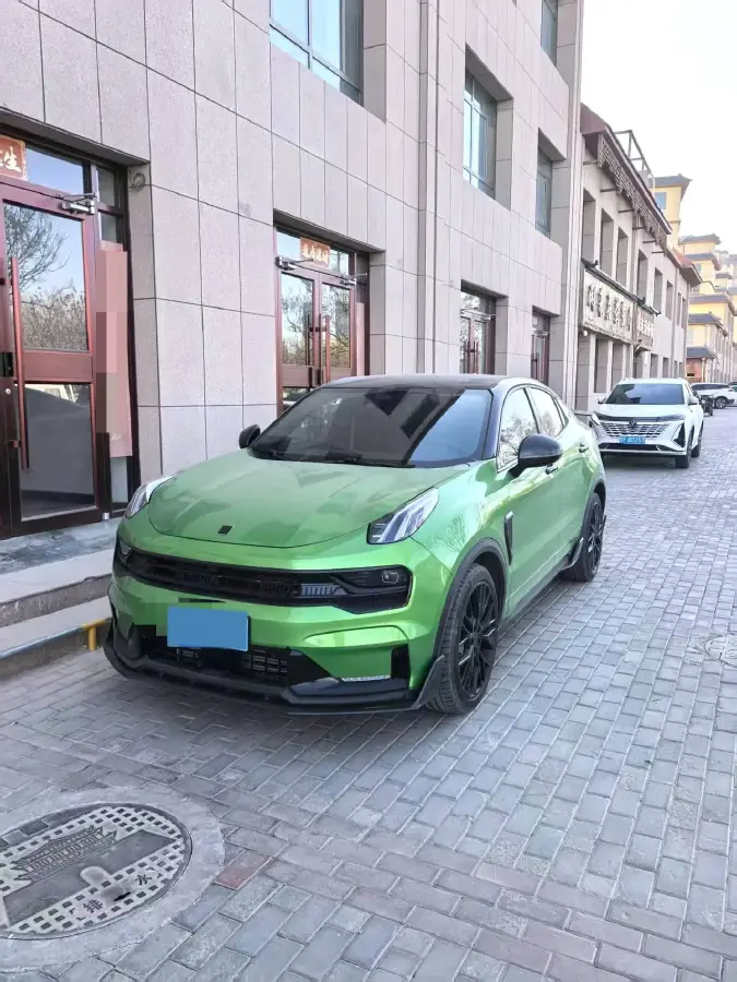 2022 LYNK&CO 05 2.0T 265HP L4 8AT
