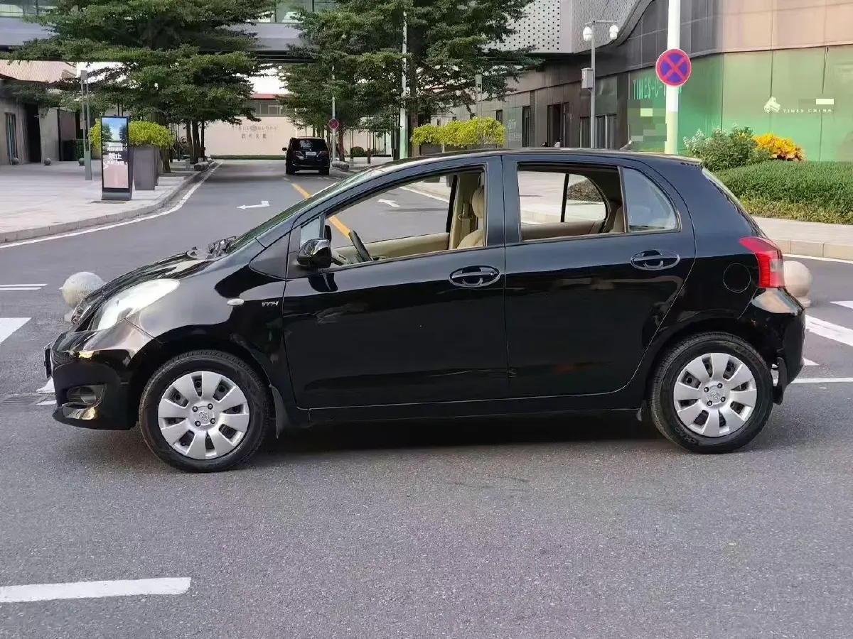 2011 Toyota Yaris 1.6L 118HP L4 4AT,autocango,china used car exporter,china ev exporter,chinese used car exporter,chinese used ev exporter