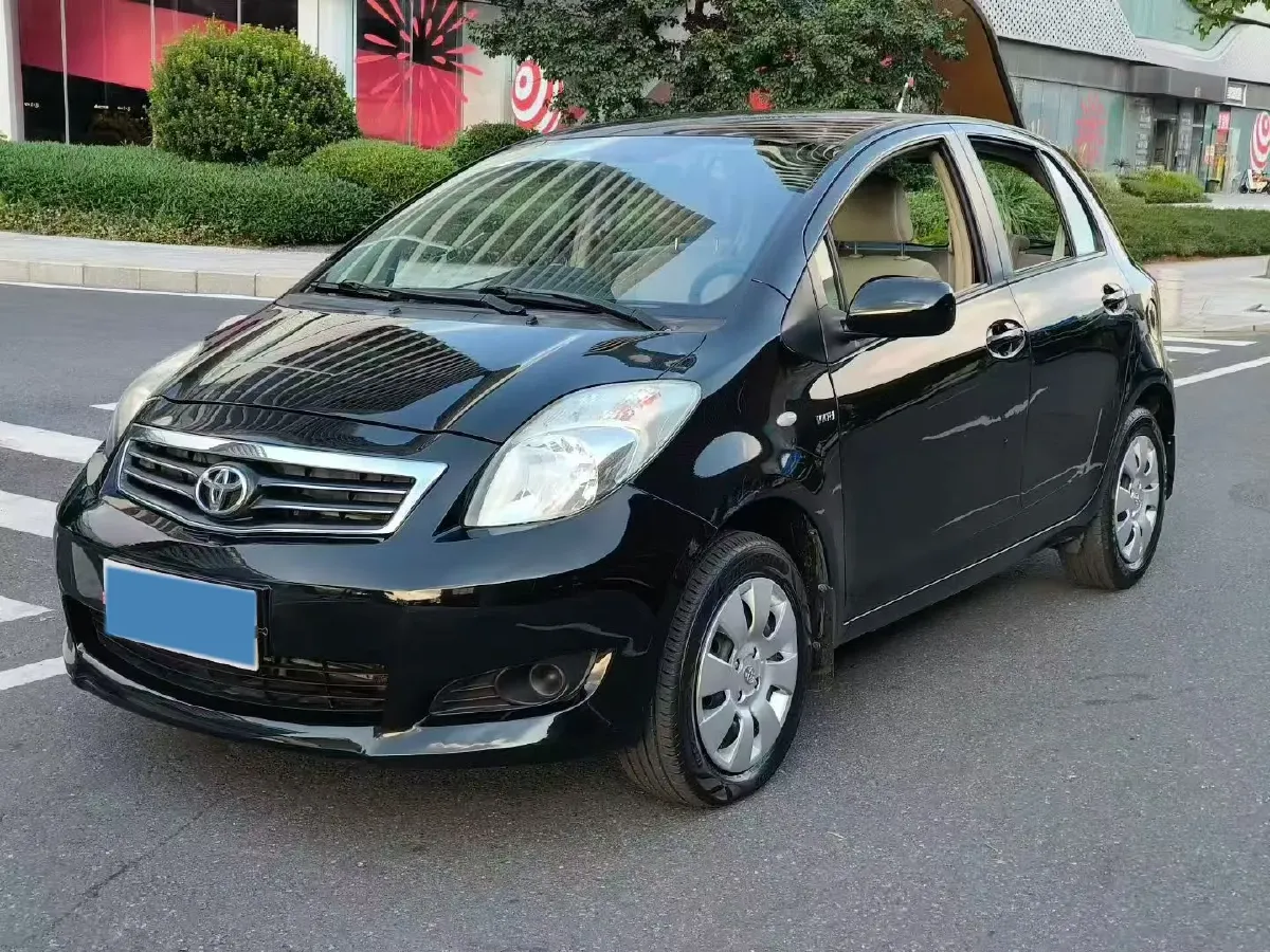 2011 Toyota Yaris 1.6L 118HP L4 4AT,autocango,china used car exporter,china ev exporter,chinese used car exporter,chinese used ev exporter