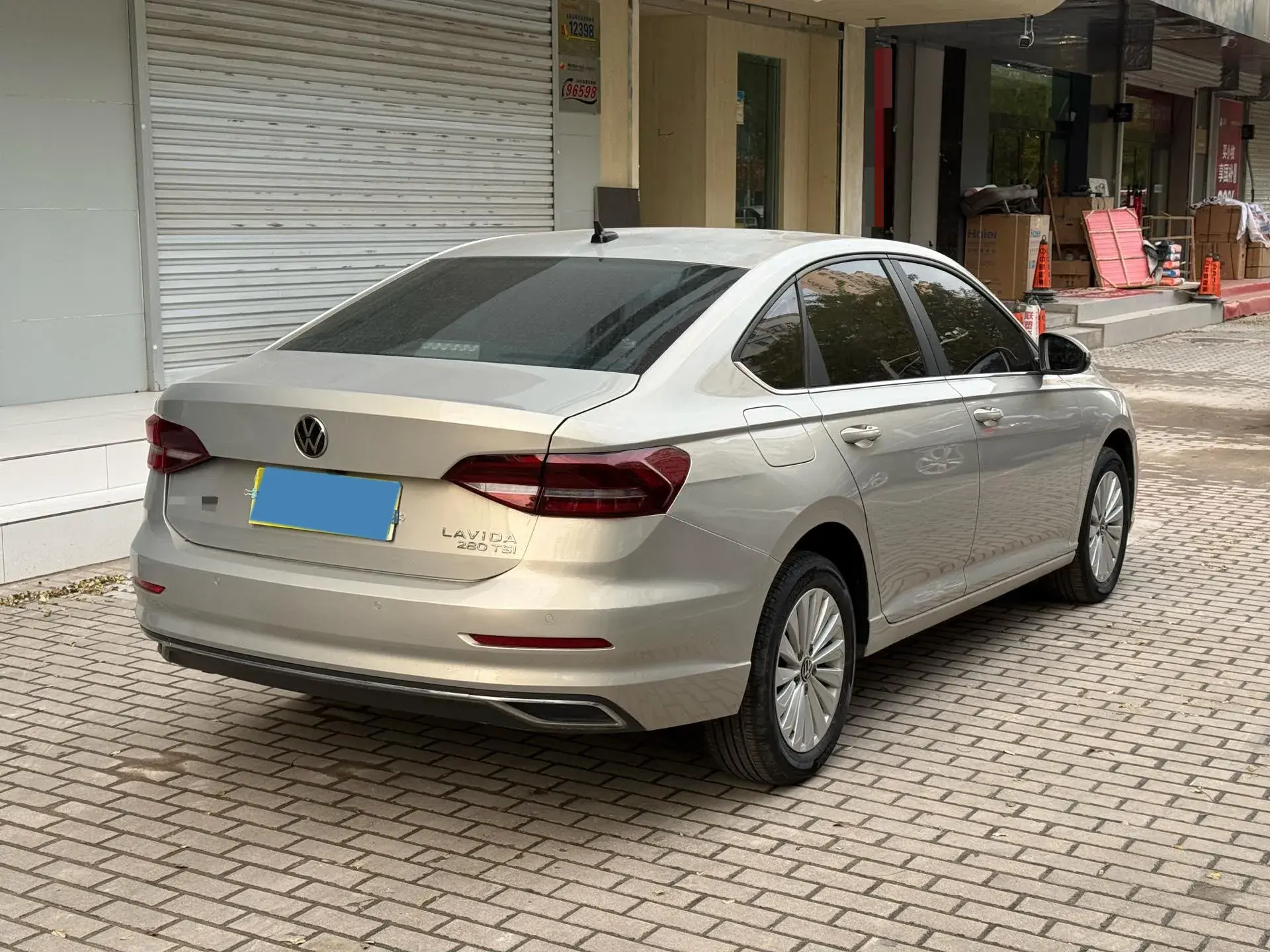 2021 VOLKSWAGEN LAVIDA thumbnail 4