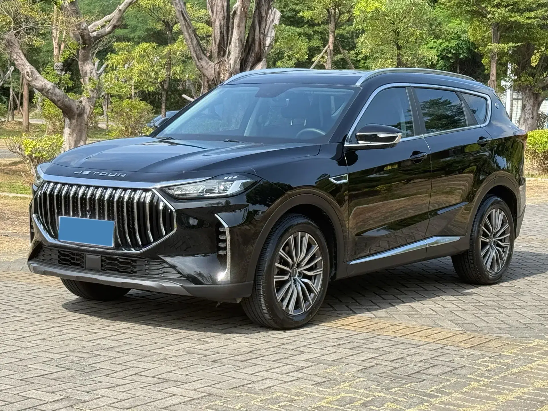 2023 JETOUR X70 view 1