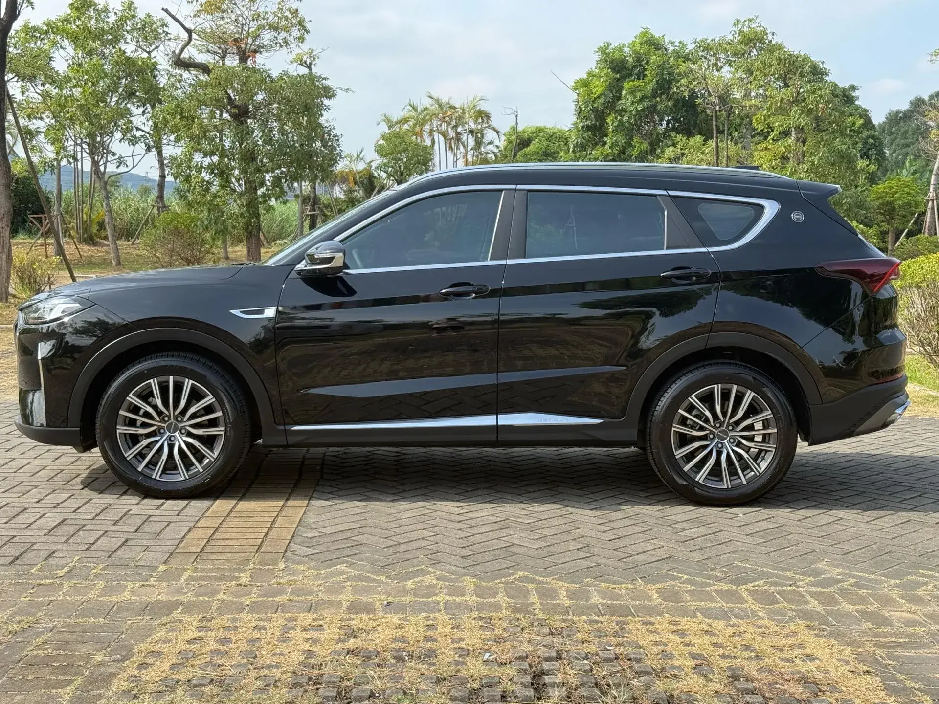 2023 JETOUR X70 thumbnail 4