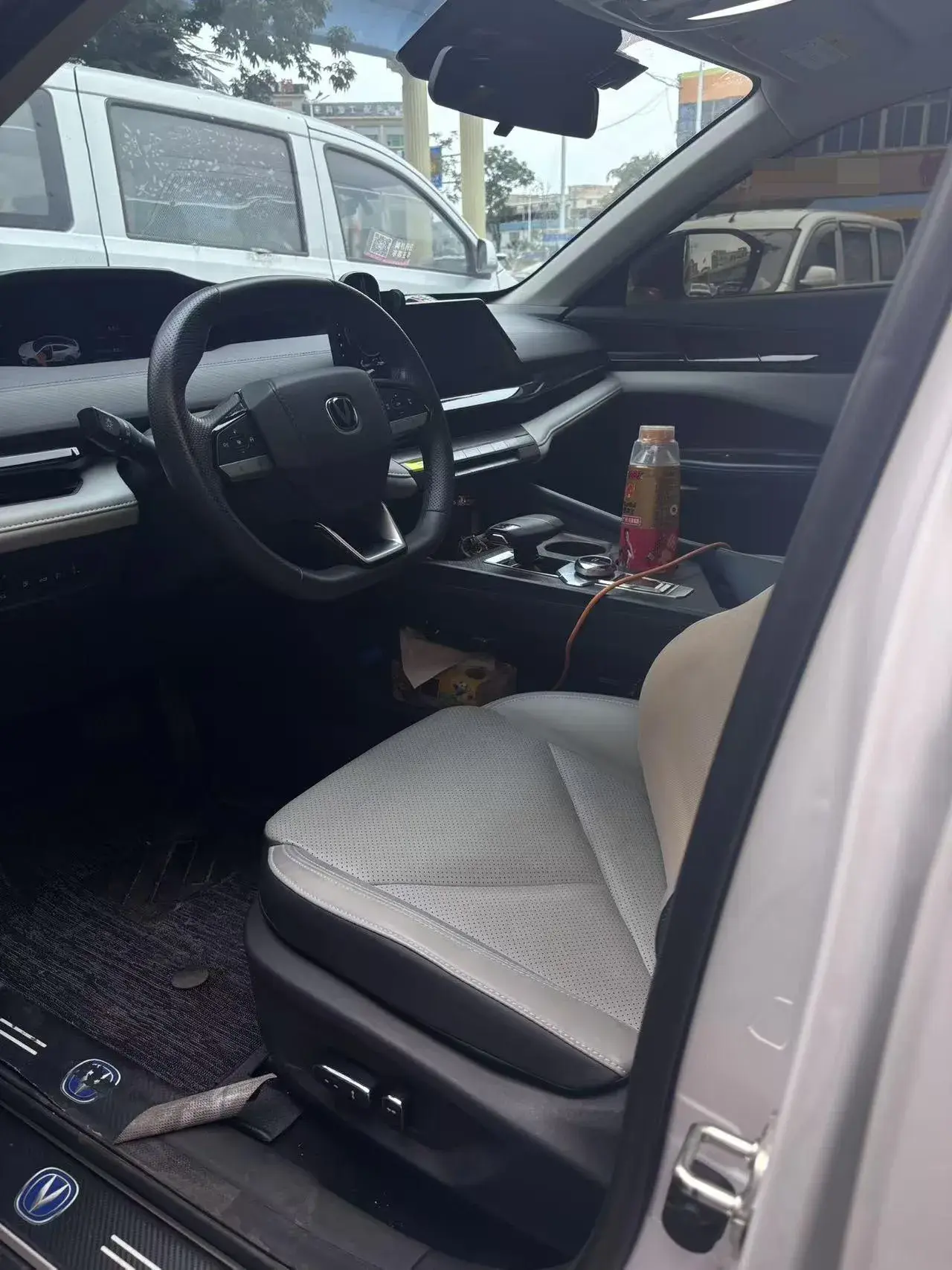 2023 CHANGAN UNI-V thumbnail 3