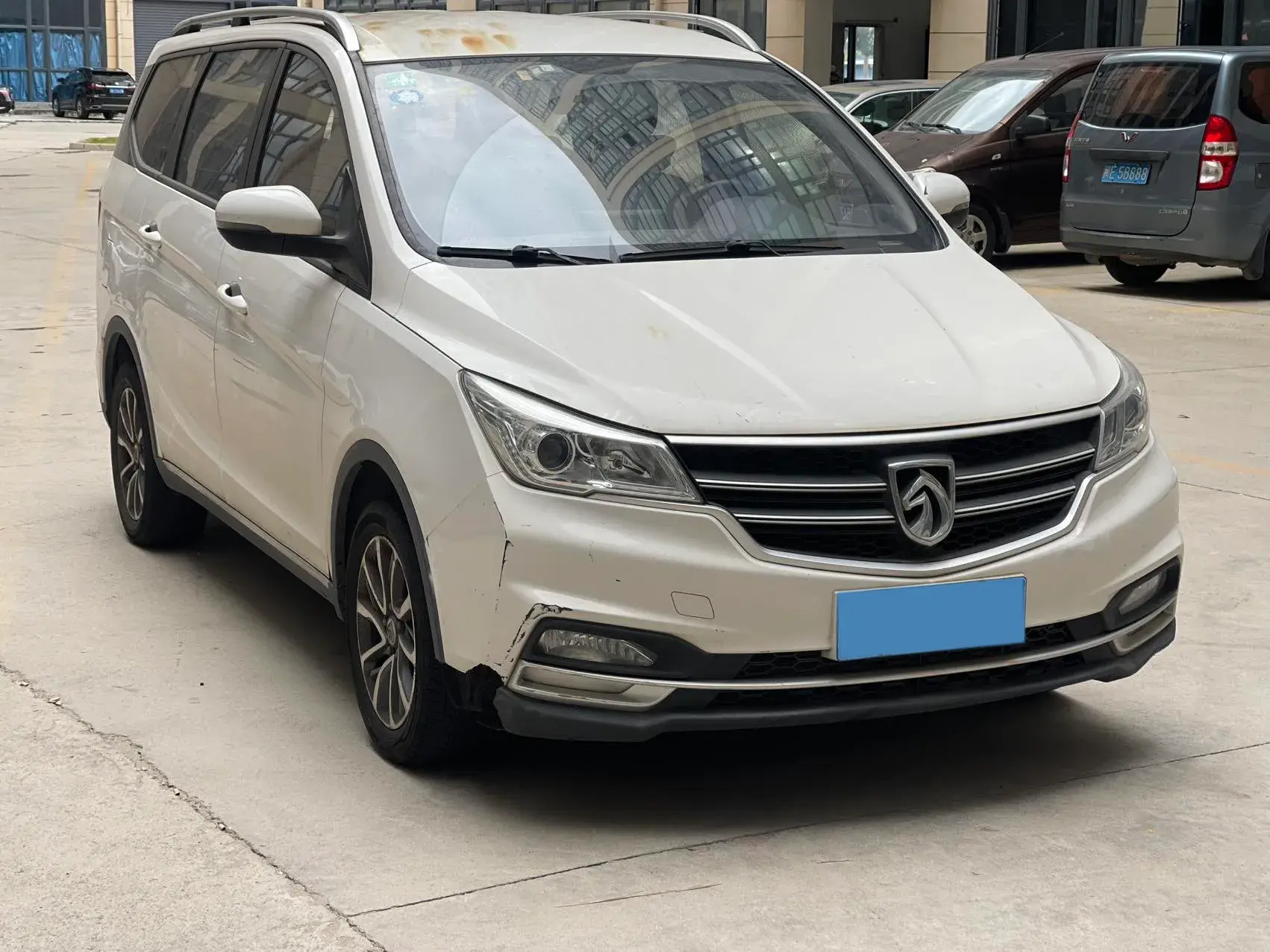 2019 BAOJUN 730 thumbnail 3
