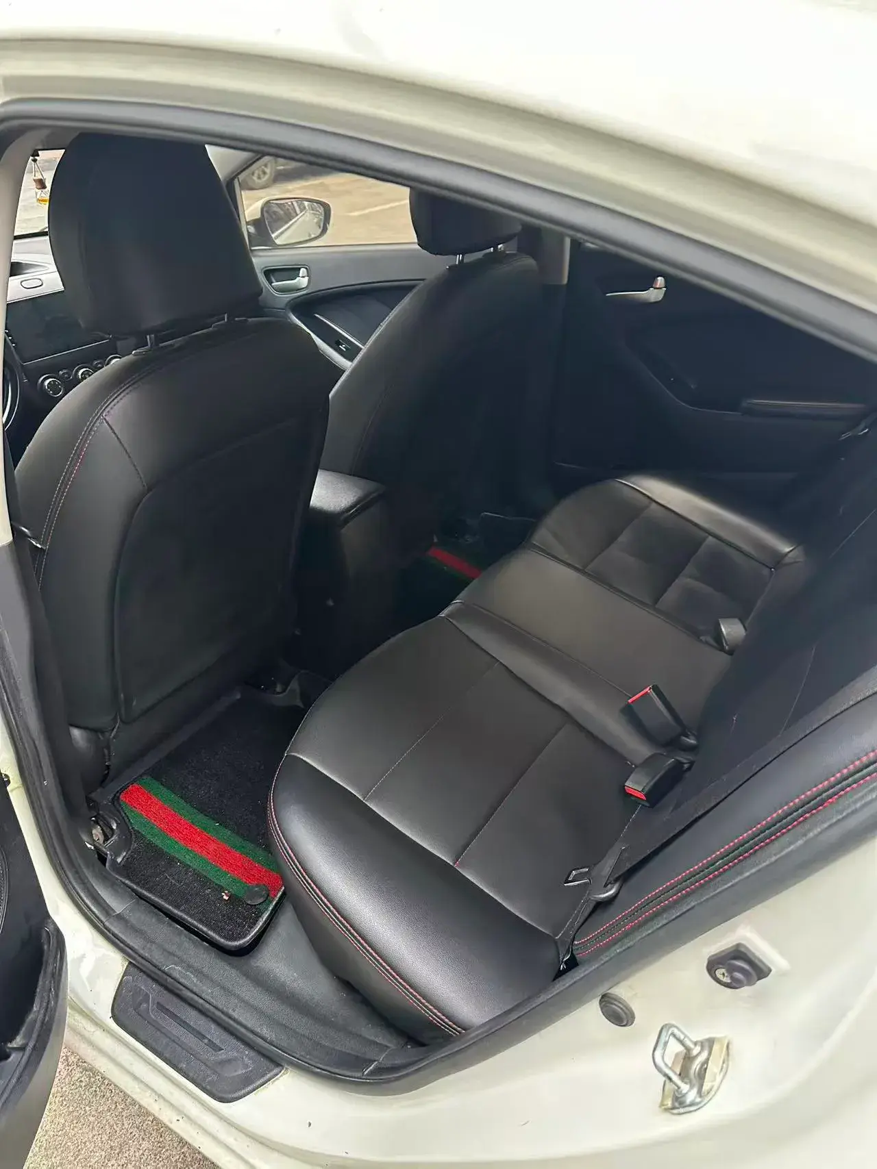 2017 KIA K3 thumbnail 4