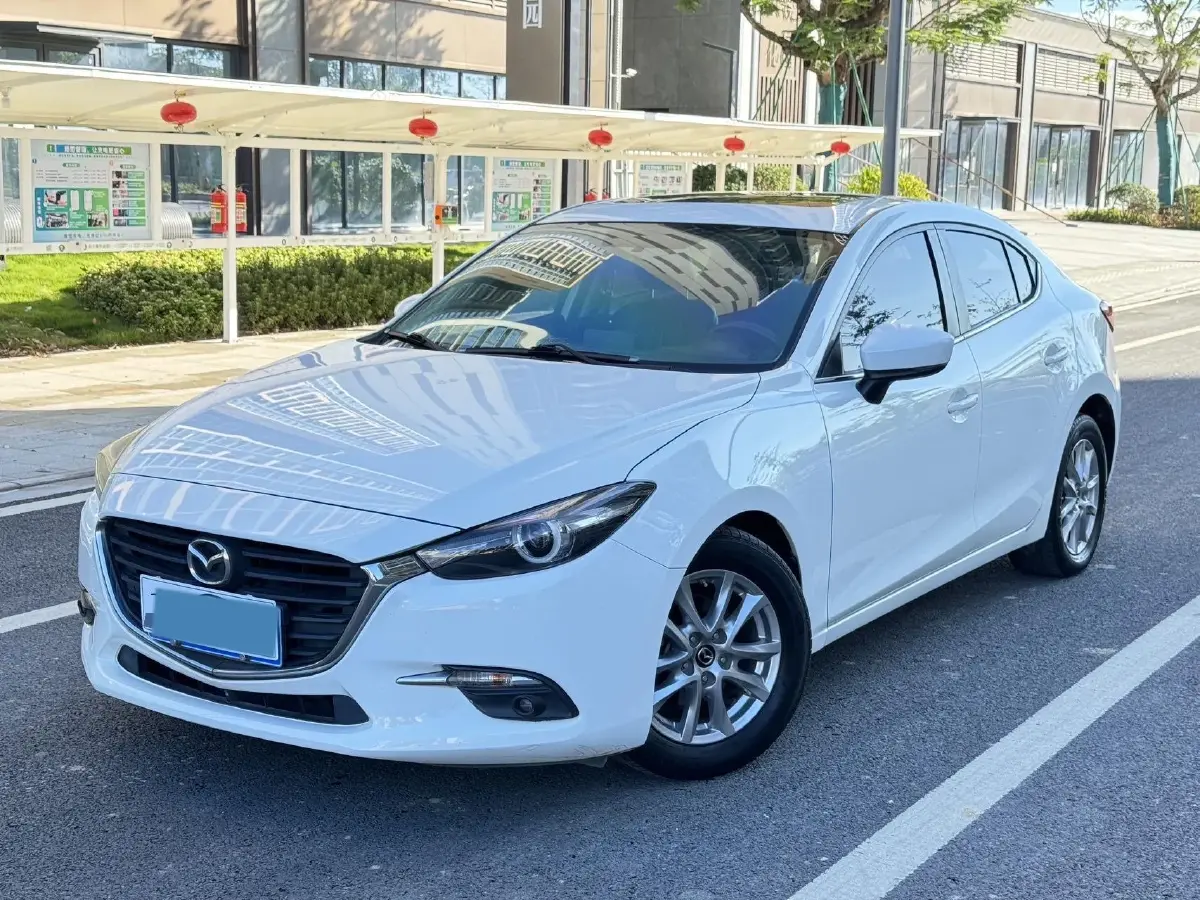 2017 Mazda 3 Axela 1.5L 117HP L4 6AT