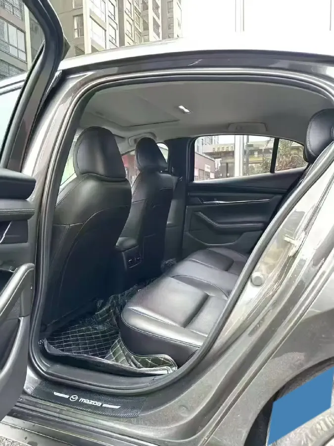 2022 Mazda 3 Axela 2.0L 158HP L4 6AT,autocango,china used car exporter,china ev exporter,chinese used car exporter,chinese used ev exporter