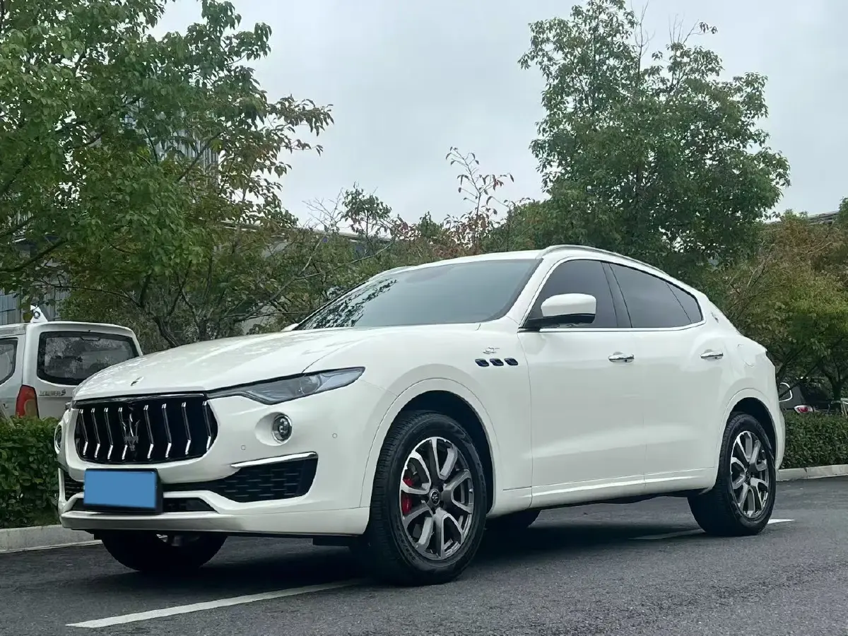 2022 Maserati Levante 2.0T 330HP L4 8AT