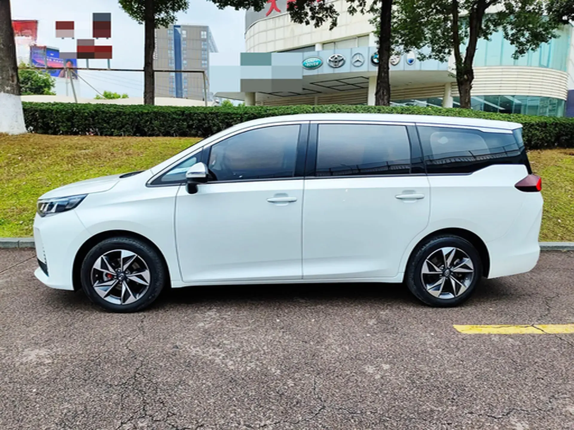 2023 GAC TRUMPCHI thumbnail 2