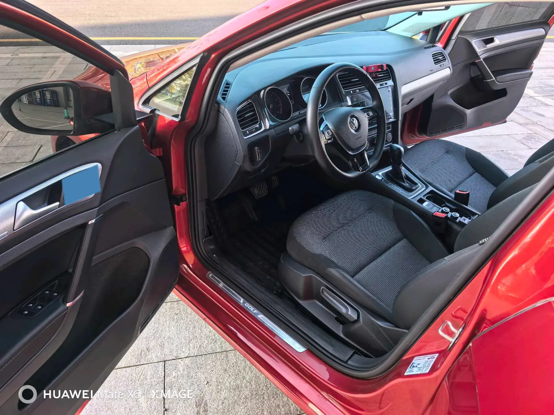 2020 VOLKSWAGEN GOLF thumbnail 4