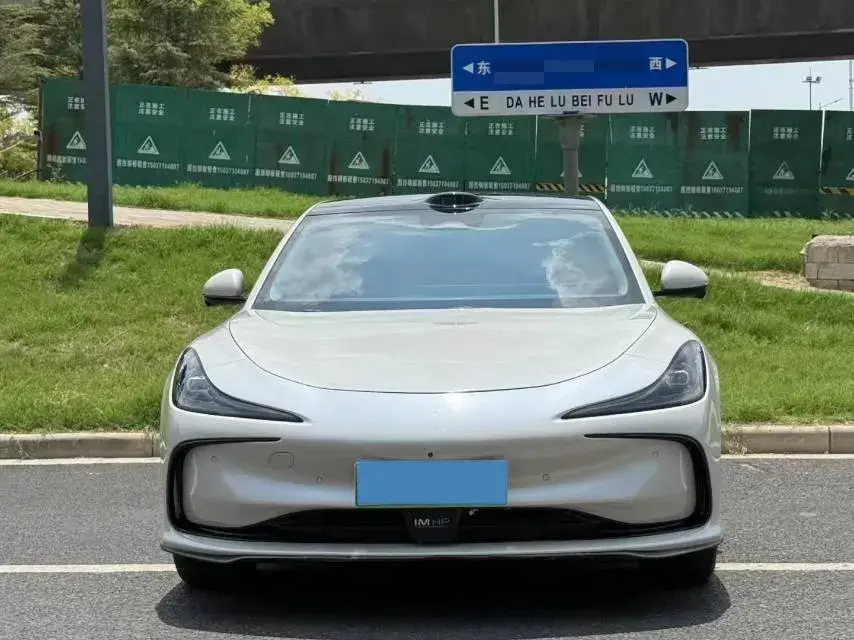 2024 IM L6 thumbnail 2