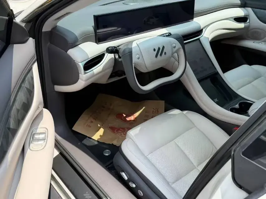 2024 IM L6 thumbnail 4