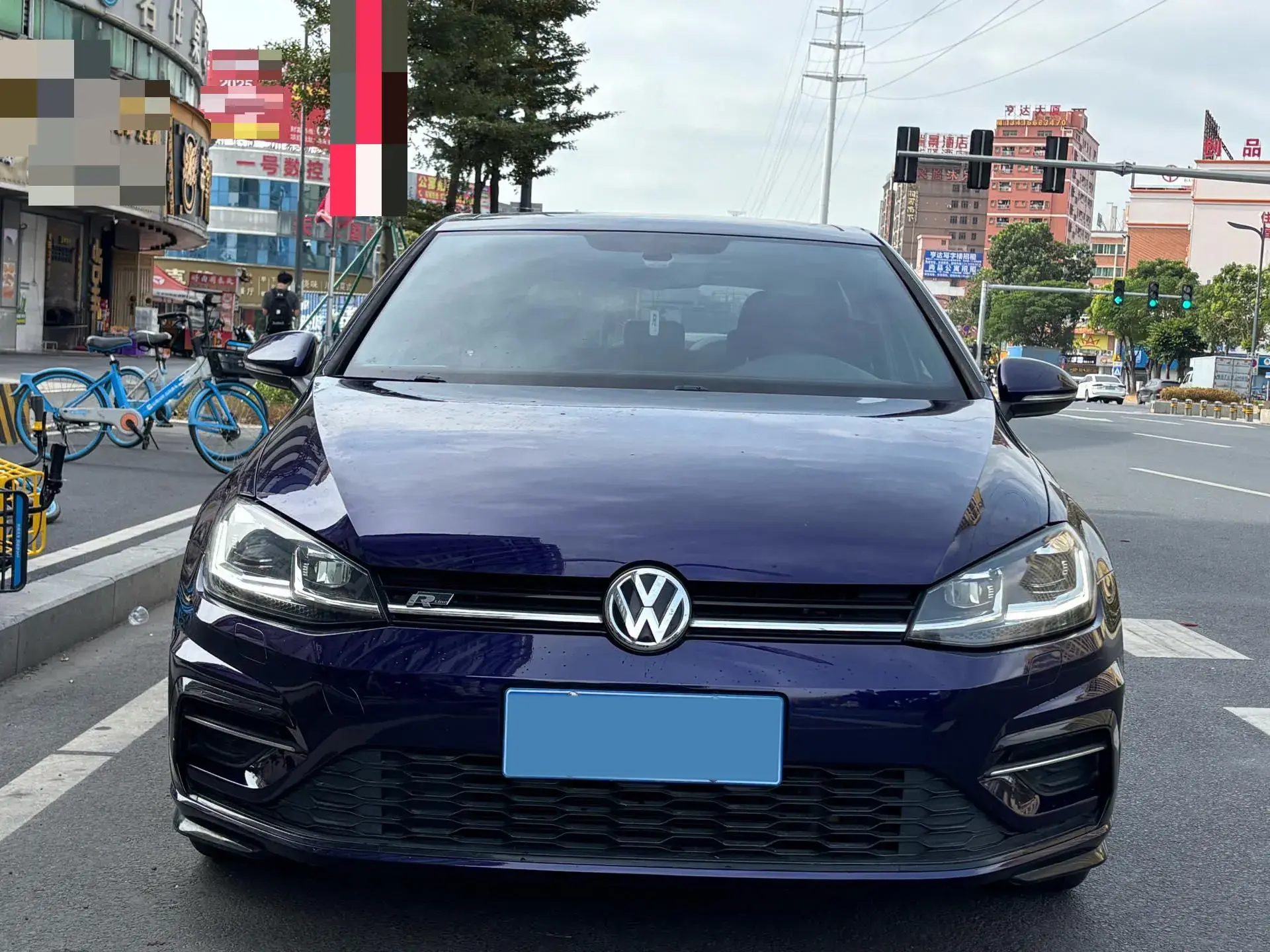 2018 VOLKSWAGEN GOLF thumbnail 3