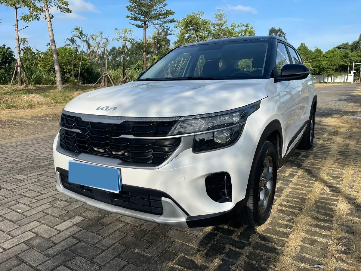 2023 Kia Seltos 1.5L 115HP L4 CVT