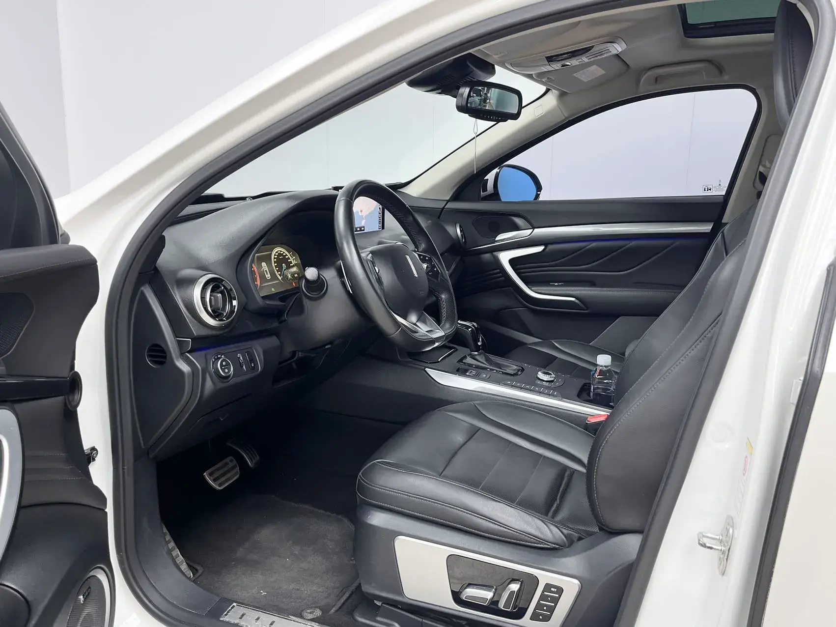 2017 WEY VV5 thumbnail 4