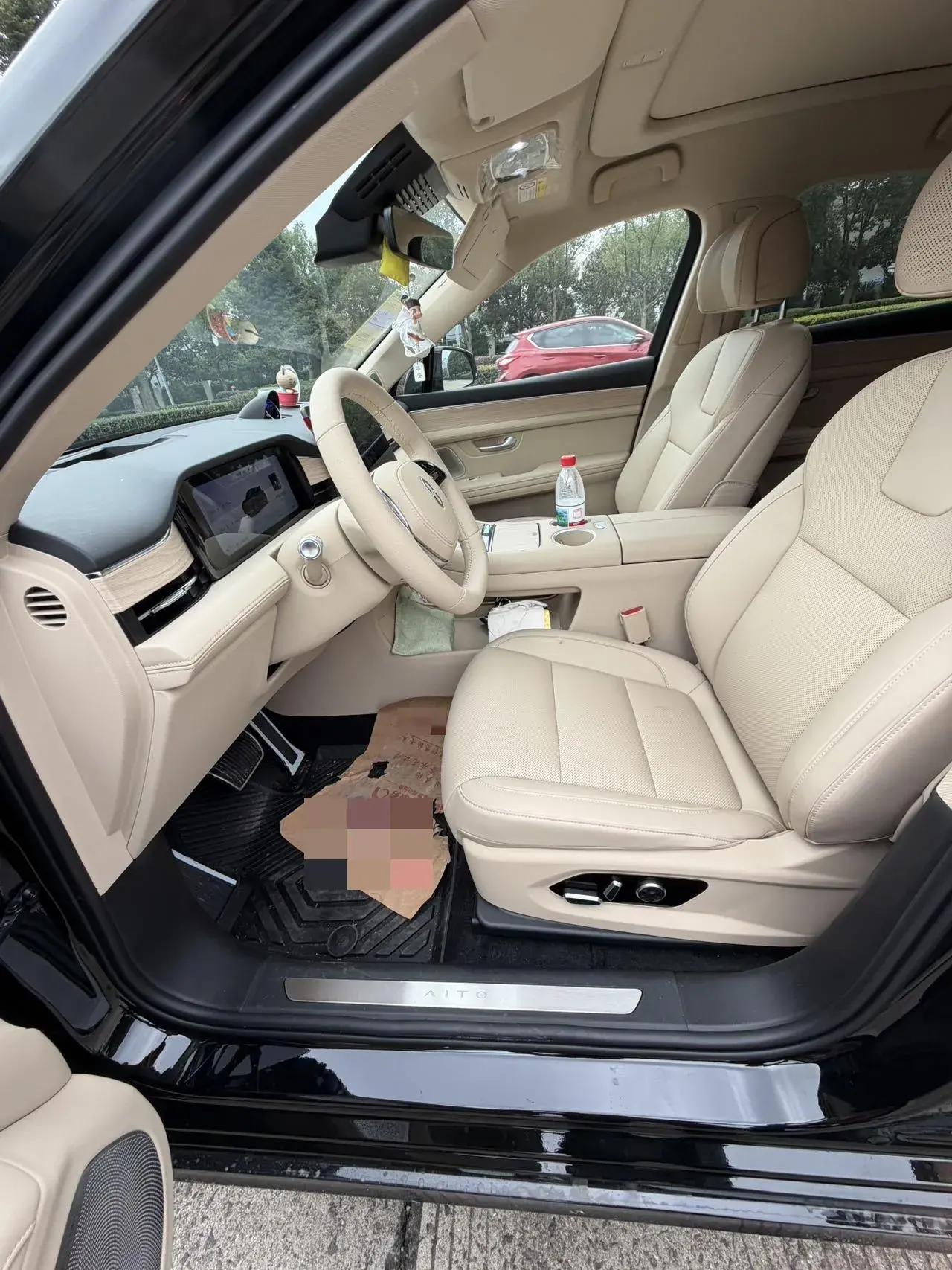 2025 AITO AITO thumbnail 4