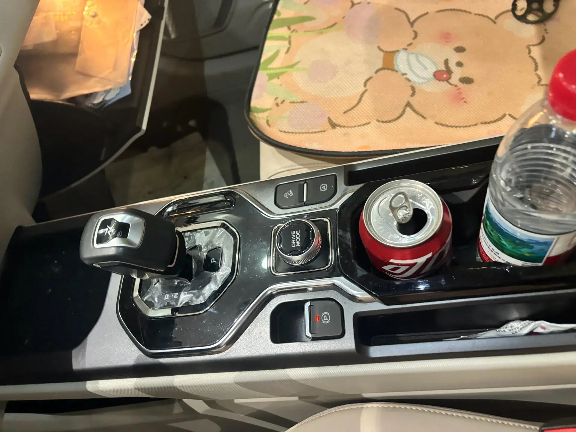 2023 GEELY ICON thumbnail 4