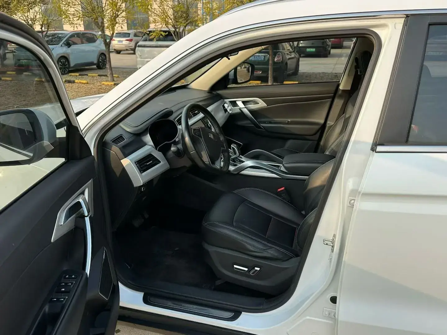 2018 GEELY AZKARRA thumbnail 4