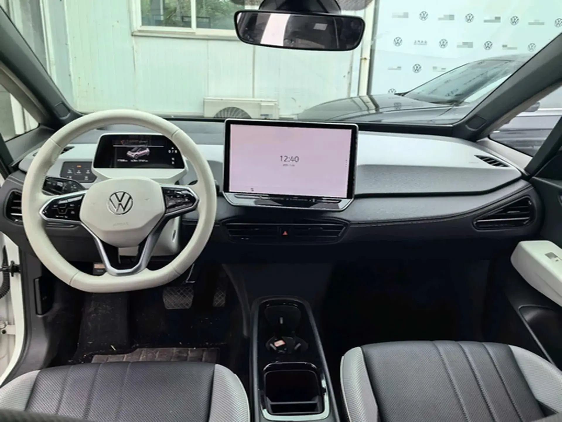 2025 VOLKSWAGEN ID.3 thumbnail 4