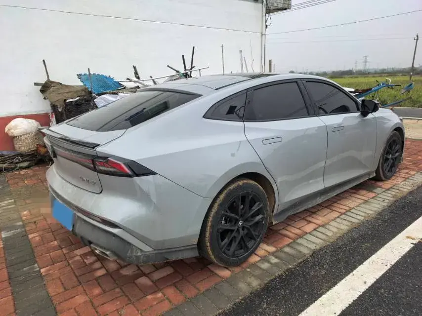 2024 CHANGAN UNI-V thumbnail 4