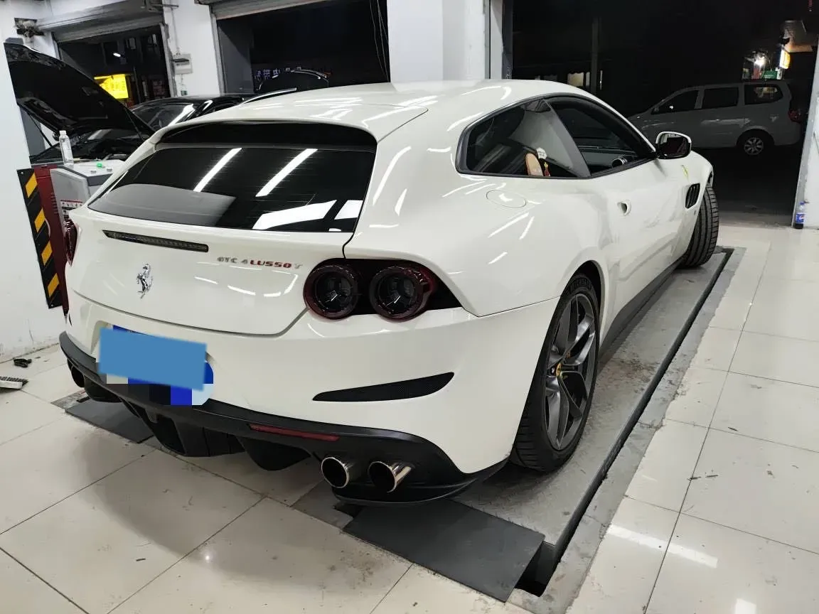 2017 Ferrari GTC4 Lusso 3.9T 609HP V8 7DCT,autocango,china used car exporter,china ev exporter,chinese used car exporter,chinese used ev exporter