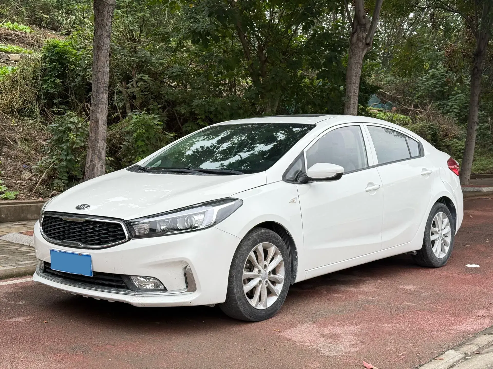 2017 KIA K3 view 1